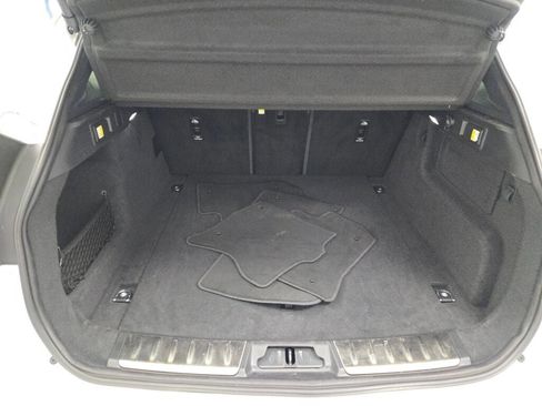 Used 2024 Jaguar F-PACE R-Dynamic S image 18