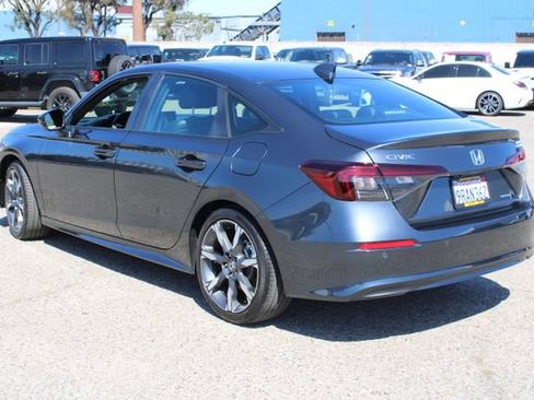Used 2025 Honda Civic Sport image 6