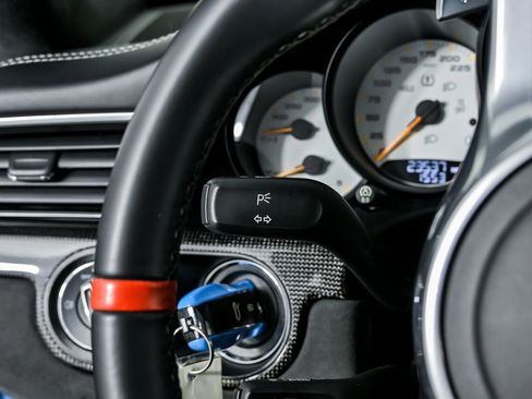 Used 2015 Porsche 911 GT3 RWD image 26