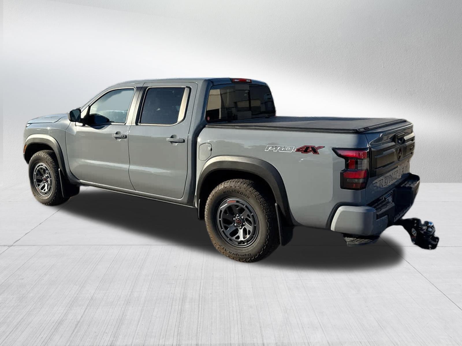Used 2026 Nissan Frontier PRO-4X w/ Tow Package AWD/4WD image 5