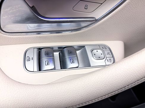 Used 2022 Mercedes-Benz GLE 350 4MATIC w/ 3rd Row Seat Package image 19