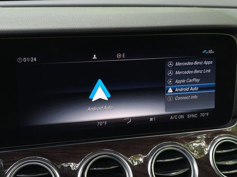 Used 2019 Mercedes-Benz E 450 4MATIC Wagon w/ Premium Package image 48