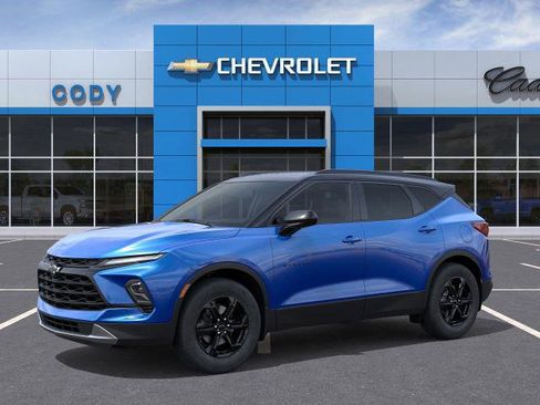 New 2026 Chevrolet Blazer LT w/ Convenience Package image 2