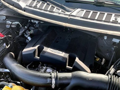 Used 2018 Ford F150 XLT w/ Equipment Group 302A Luxury AWD/4WD image 31