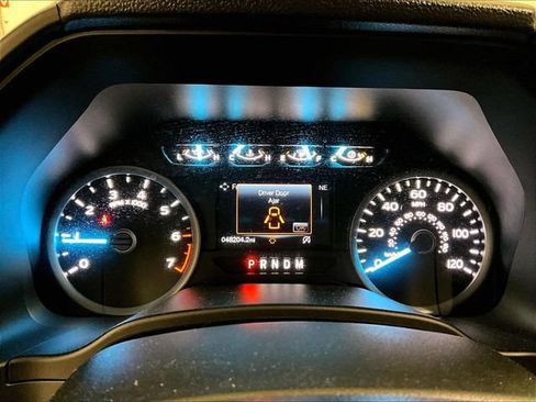 Used 2020 Ford F150 XLT w/ Equipment Group 302A Luxury AWD/4WD image 19