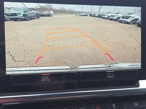 New 2026 GMC Sierra 1500 SLE image 5