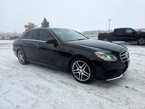 Used 2015 Mercedes-Benz E 350 4MATIC Sedan image 4