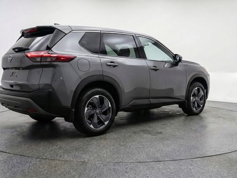 Used 2025 Nissan Rogue SV FWD image 9