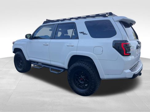 Used 2020 Toyota 4Runner TRD Off-Road Premium w/ Moonroof Package AWD/4WD image 7