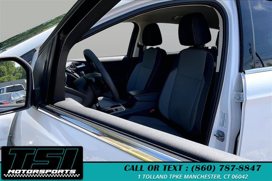 Used 2017 Ford Escape SE AWD/4WD image 25