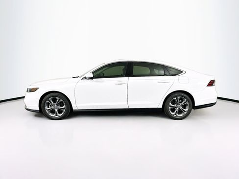 Used 2024 Honda Accord EX image 4