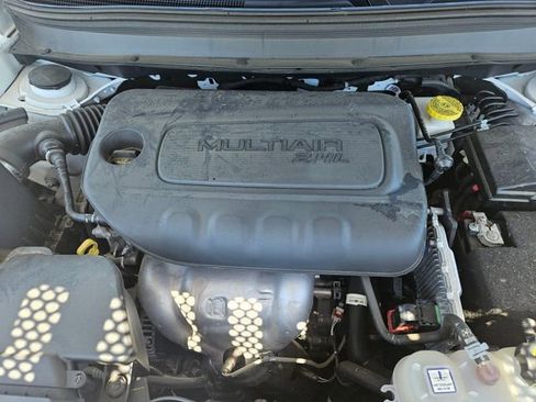 Used 2023 Jeep Cherokee Altitude Lux image 22