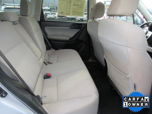 Used 2017 Subaru Forester 2.5i Premium image 25