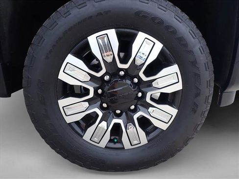 Used 2024 GMC Sierra 2500 Denali w/ Denali Reserve Package AWD/4WD image 7
