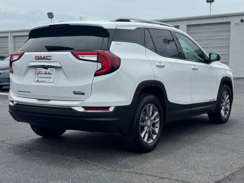 Used 2024 GMC Terrain SLT FWD image 13