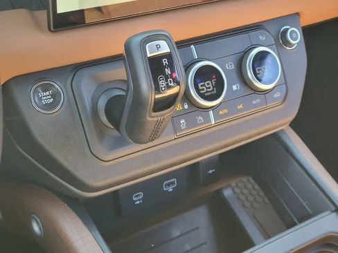 Used 2023 Land Rover Defender 110 X AWD/4WD image 20
