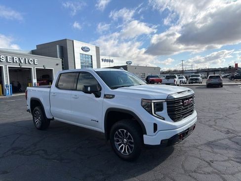 Used 2023 GMC Sierra 1500 AT4 image 1