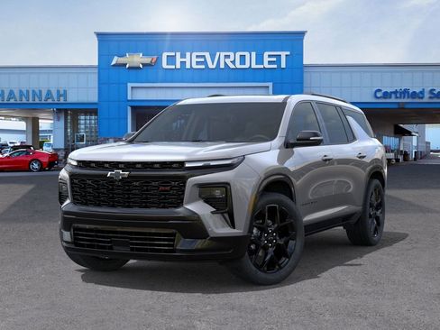 New 2026 Chevrolet Traverse RS w/ LPO, Floor Liner Package image 7