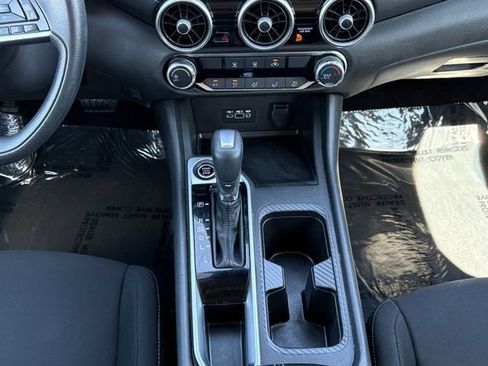 Used 2023 Nissan Sentra SV FWD image 17