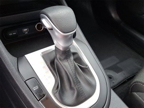 Used 2023 Kia Forte LXS image 15