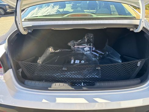 New 2026 Hyundai Elantra Blue image 18