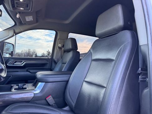 Used 2024 Chevrolet Silverado 2500 LTZ w/ LTZ Plus Package image 16