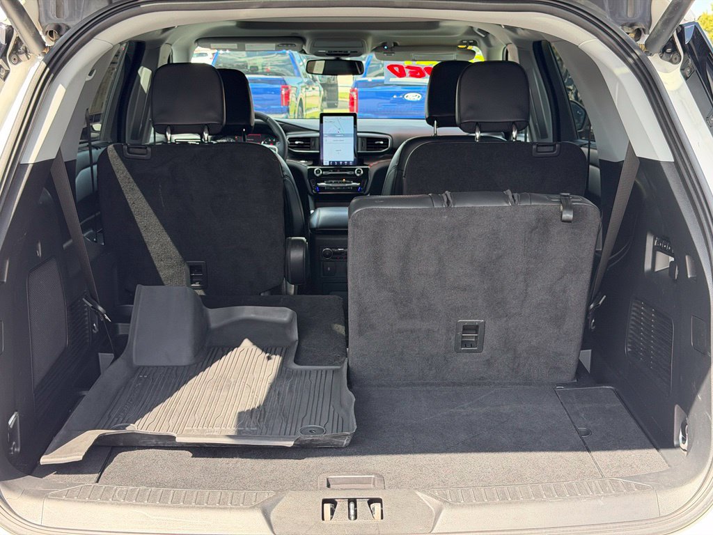 Certified 2023 Ford Explorer Limited w/ Limited Technology Package RWD image 45