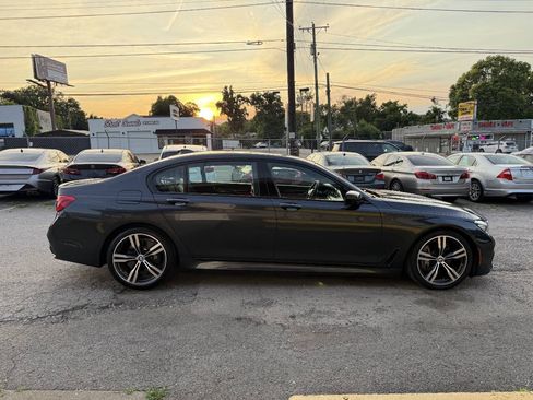 Used 2018 BMW 740i RWD image 6