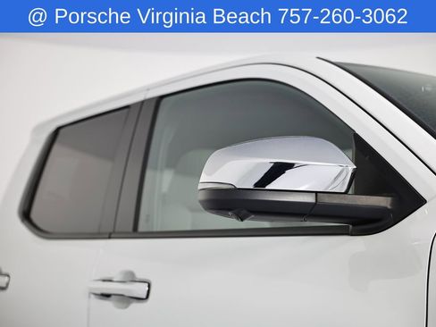 Used 2025 Toyota Tacoma Limited AWD/4WD image 14