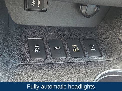 Used 2016 Toyota Highlander XLE AWD/4WD image 15