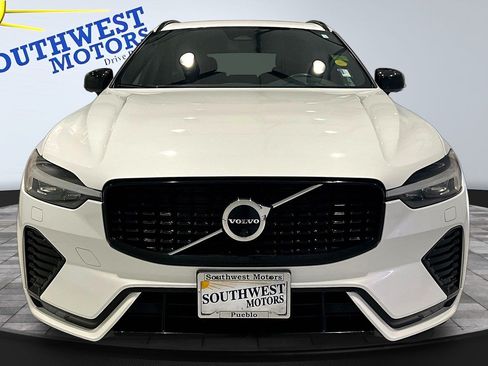 Used 2023 Volvo XC60 B5 Plus w/ Climate Package AWD/4WD image 2