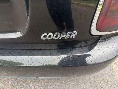 Used 2019 MINI Cooper 2-Door Hardtop FWD image 8