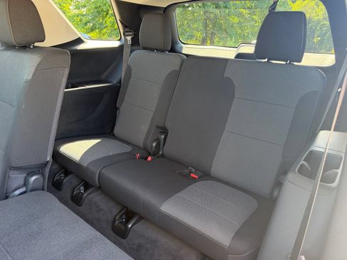 Used 2020 Chevrolet Traverse LS AWD/4WD image 25