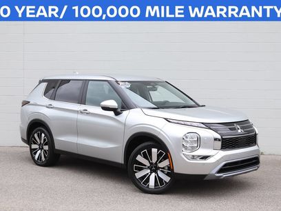 Used 2025 Mitsubishi Outlander SE