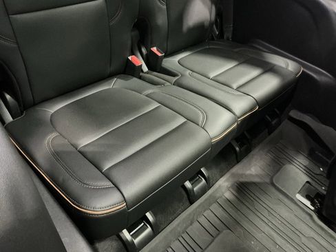 Used 2023 GMC Acadia AT4 w/ Technology Package image 38