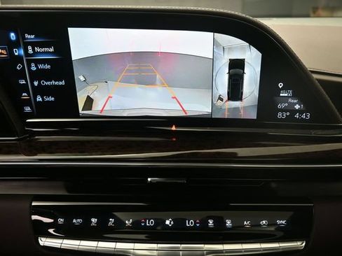 Used 2024 Cadillac Escalade Sport Platinum w/ Heavy-Duty Trailer Package AWD/4WD image 12