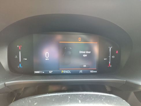Used 2025 Ford Escape ST-Line Select AWD/4WD image 11