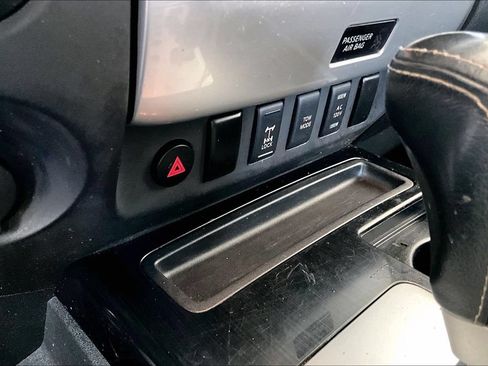Used 2014 Nissan Titan PRO-4X AWD/4WD image 30
