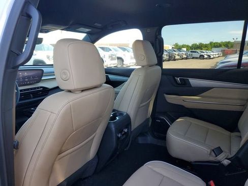 New 2026 Buick Enclave Preferred w/ Power Package FWD image 10