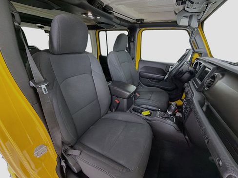 Used 2019 Jeep Wrangler Unlimited Sport S image 28