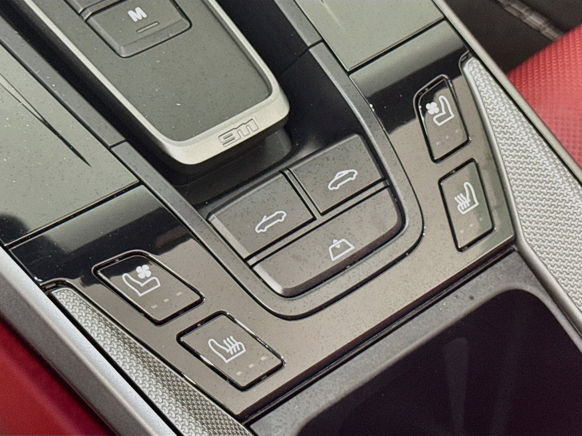 Certified 2025 Porsche 911 Carrera RWD image 20