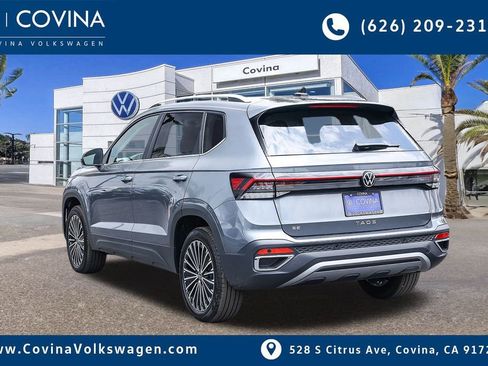 New 2025 Volkswagen Taos SE image 5