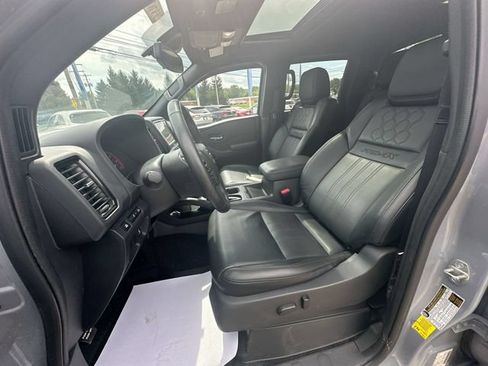 Used 2022 Nissan Frontier PRO-4X w/ Pro-4X Premium Package AWD/4WD image 23