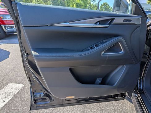 Used 2026 INFINITI QX60 Luxe w/ Cargo Package FWD image 12