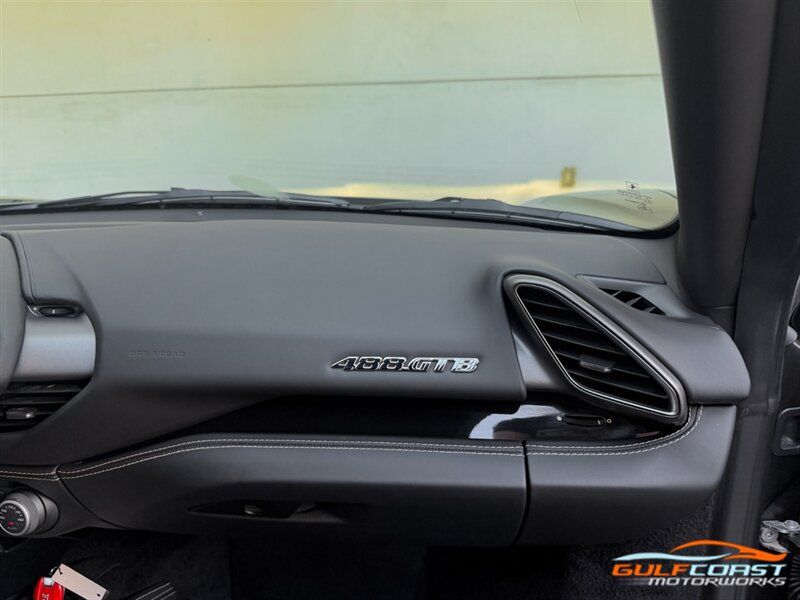 Used 2017 Ferrari 488 GTB RWD image 34