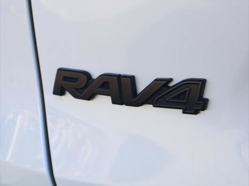 Certified 2022 Toyota RAV4 XSE AWD/4WD image 5