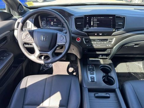 Certified 2023 Honda Passport TrailSport image 12