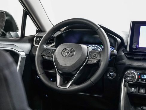 Certified 2025 Toyota RAV4 XLE w/ Convenience Package AWD/4WD image 16