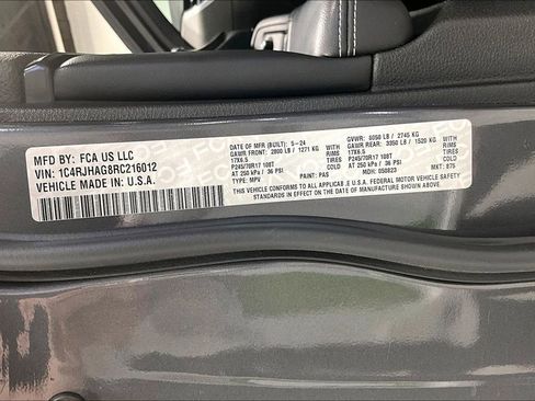 Used 2024 Jeep Grand Cherokee Laredo w/ Trailer Tow Package image 42