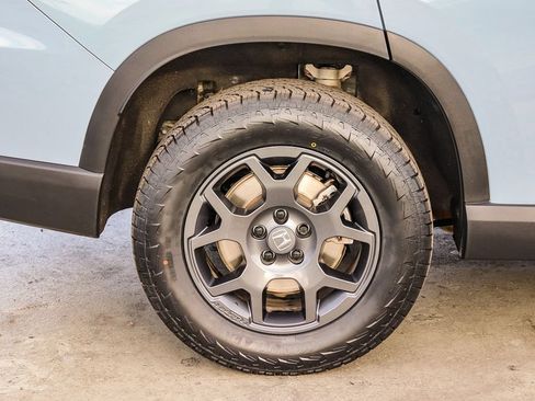 Used 2024 Honda Pilot TrailSport image 12